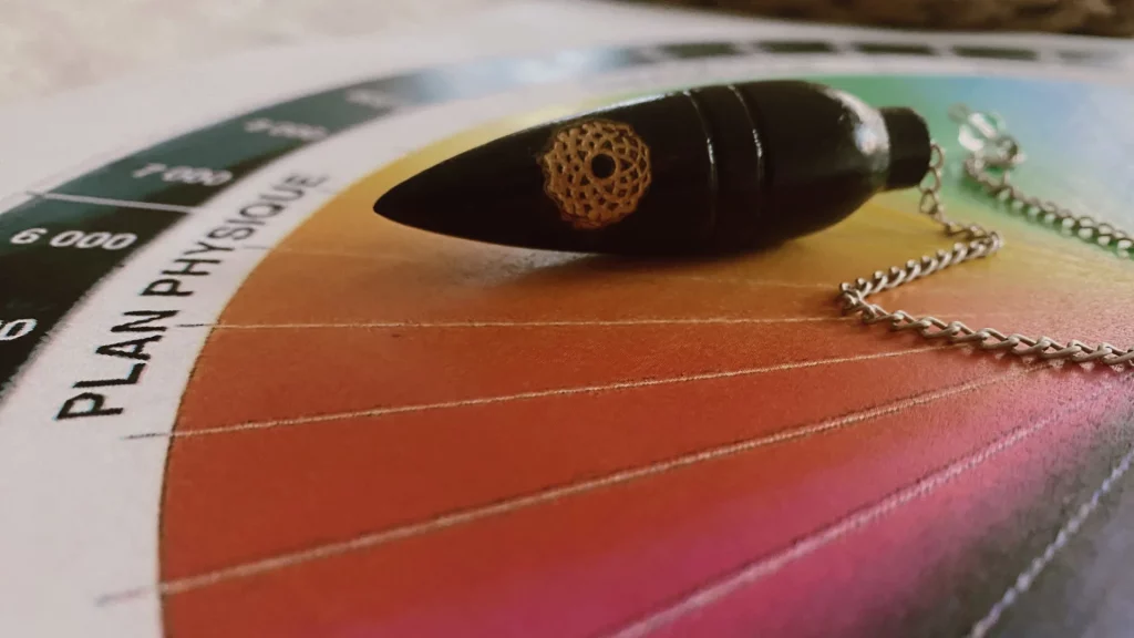 Pendule radiesthésiste, calculer son taux vibratoire