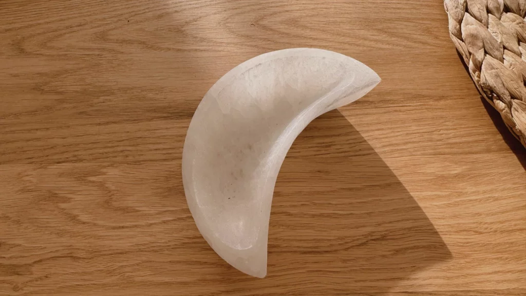 sélénite pierre pour la méditation