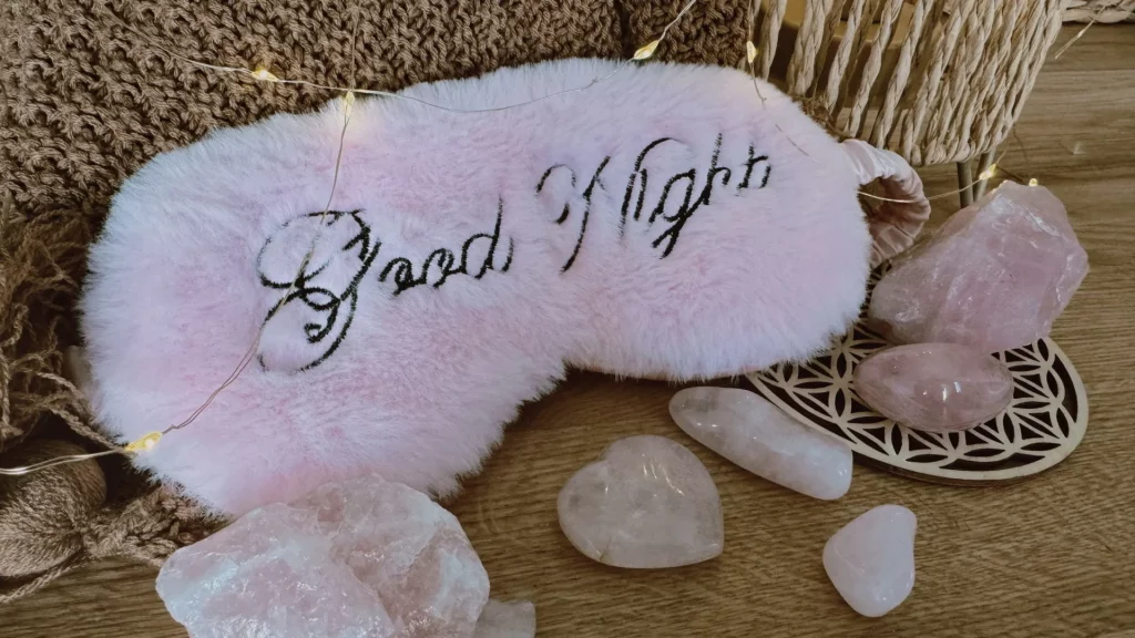 quartz rose sommeil - quartz rose pour dormir - vertus du quartz rose