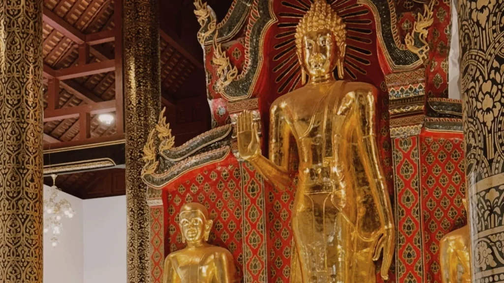 Bouddha main tendue - symbole du bouddha