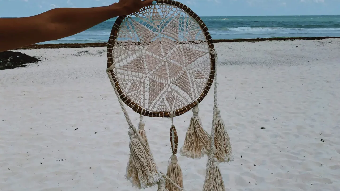 faire un rêve lucide - attrape-rêve maya plage