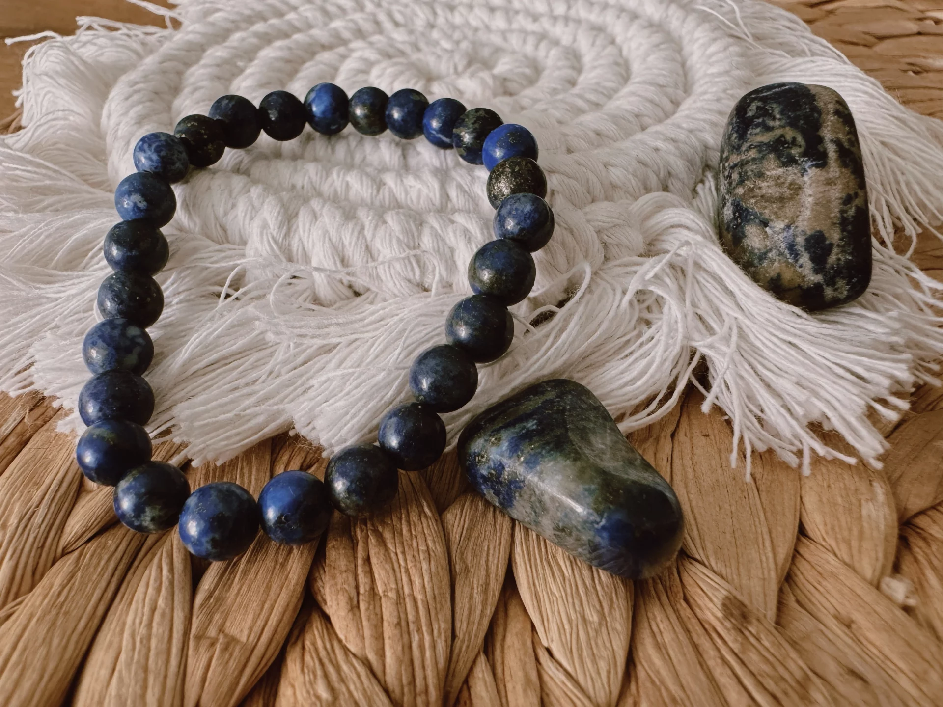 Vertus du Lapis-Lazuli - lapis-lazuli vertus - bracelet pierre roulée de lapis-lazuli