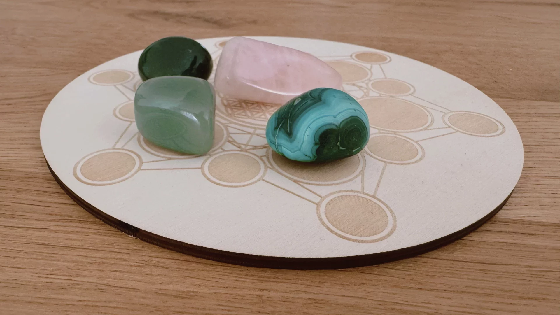pierres quartz rose - malachite - aventurine verte - agate mousse - cristaux lithothérapie chakra du cœur