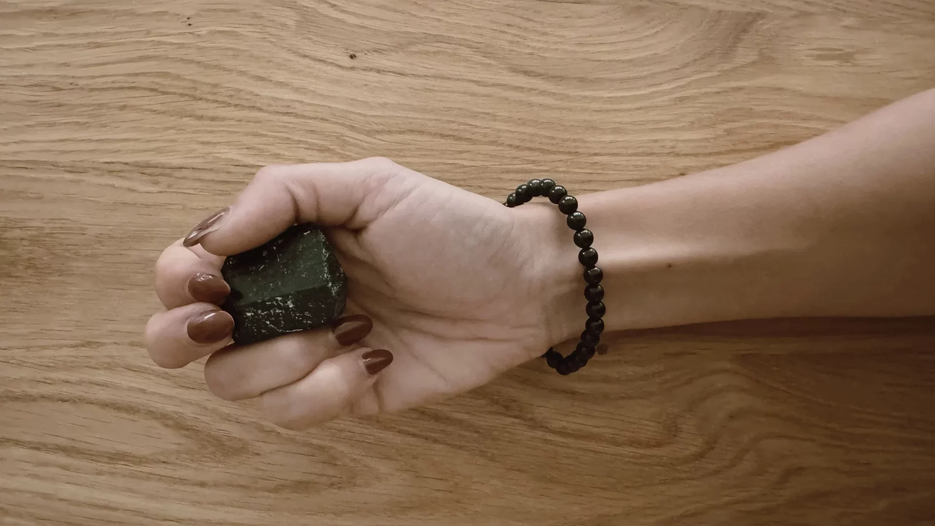 tourmaline noire pour lutter contre le stress - pierres anti-stress