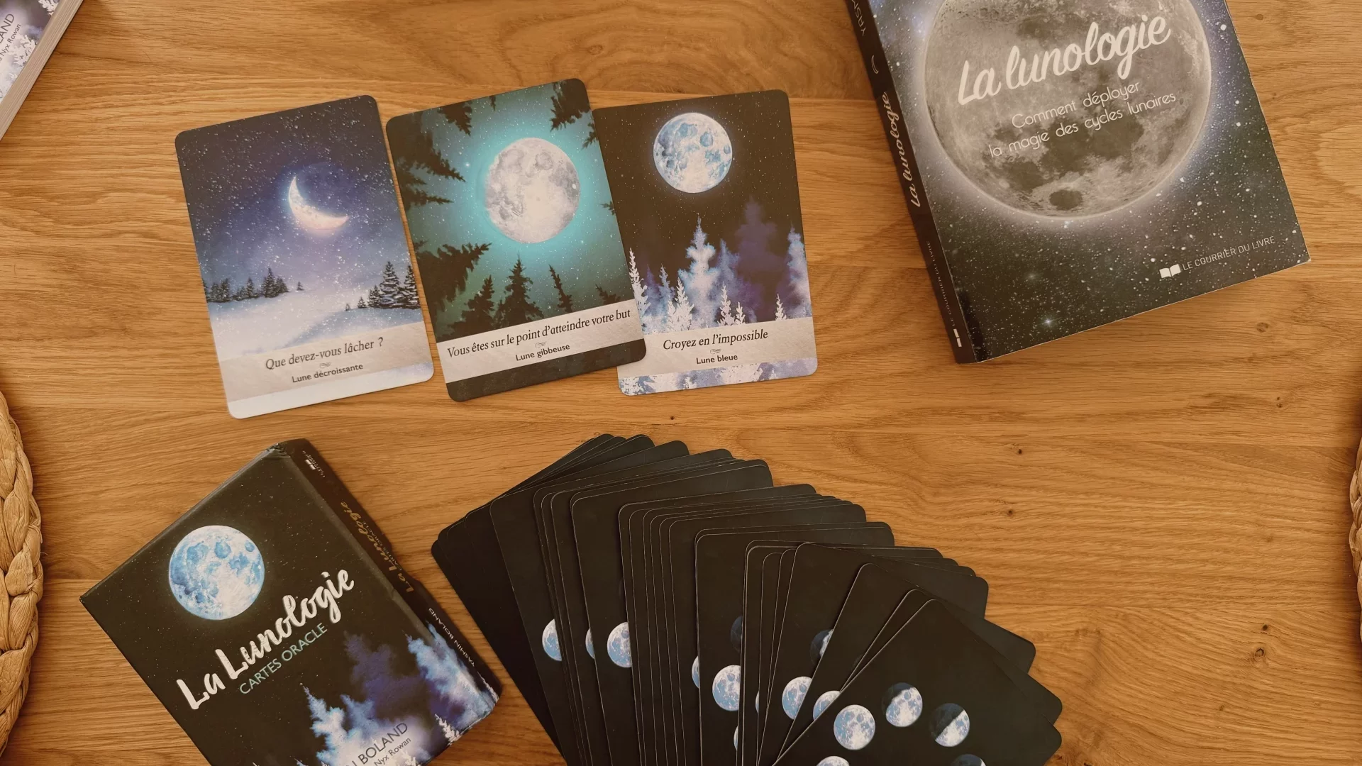 Cartes oracle la lunologie par Yasmin Boland - rituels de pleine lune